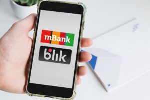 Bez prowizji za zagraniczne płatności zbliżeniowe Blikiem w mBanku